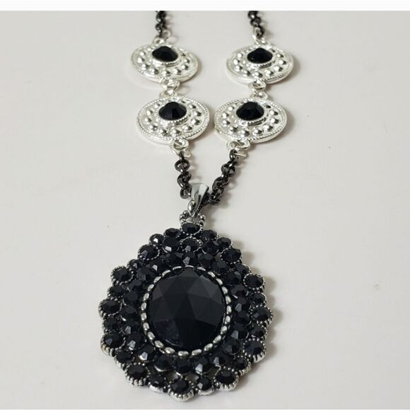 ARTISAN Mixed Metals Pendant Necklace Black Silver - Picture 5 of 7